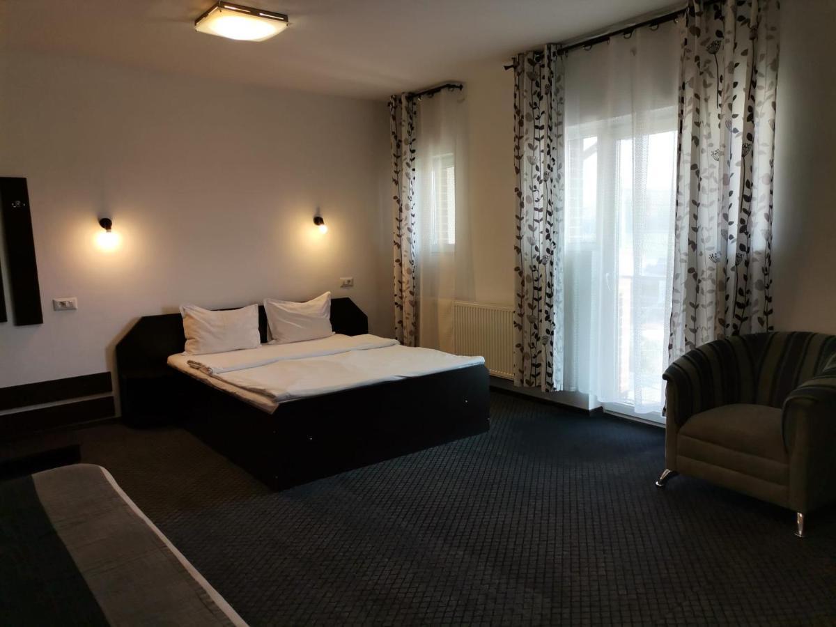 Motel Davios Targu Jiu Luaran gambar