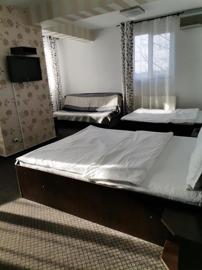 Motel Davios Targu Jiu Luaran gambar