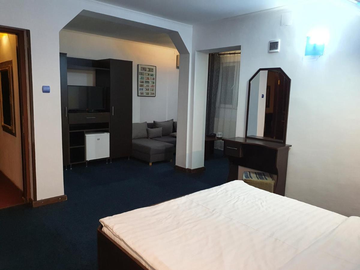 Motel Davios Targu Jiu Luaran gambar