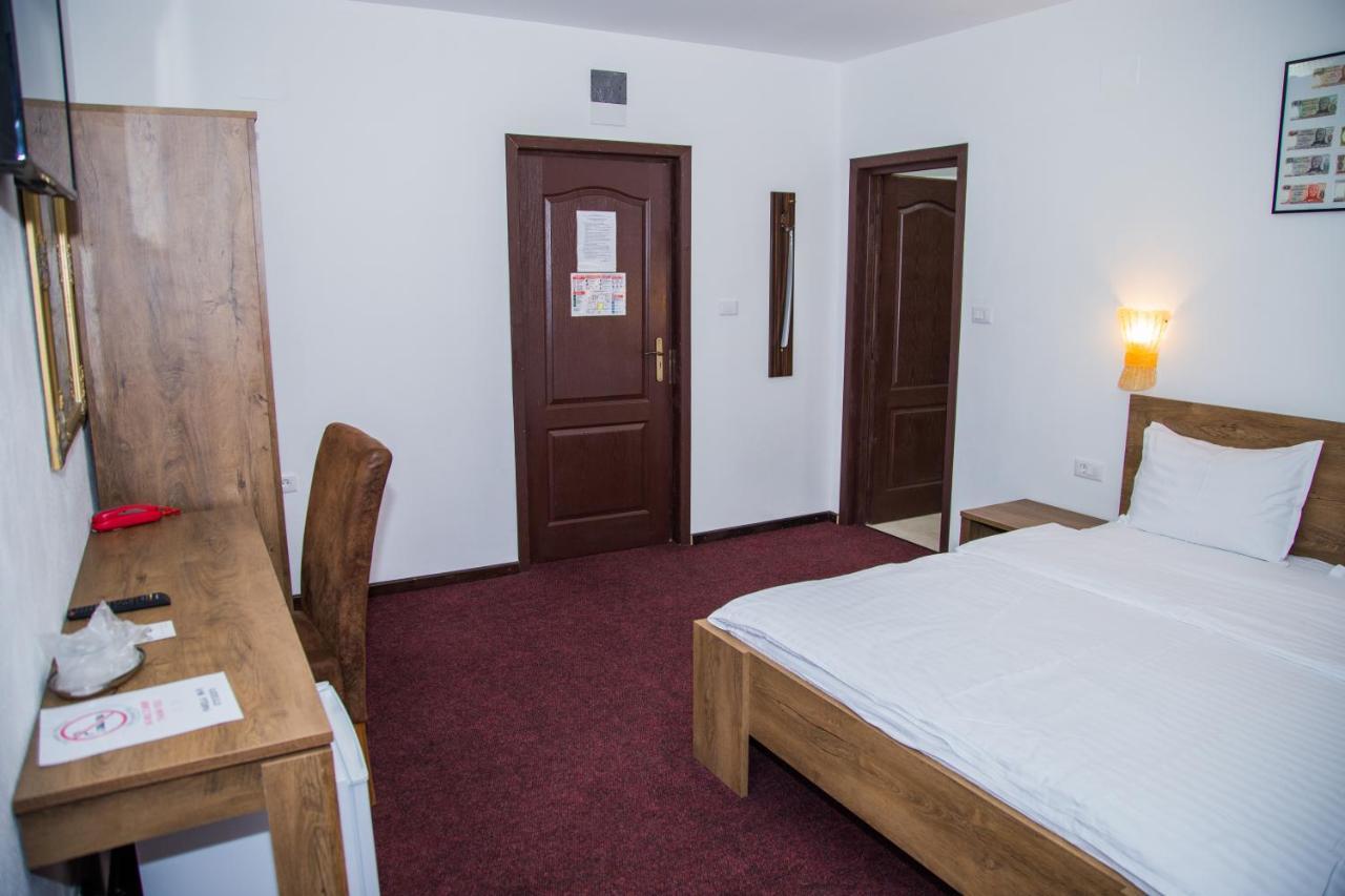 Motel Davios Targu Jiu Luaran gambar