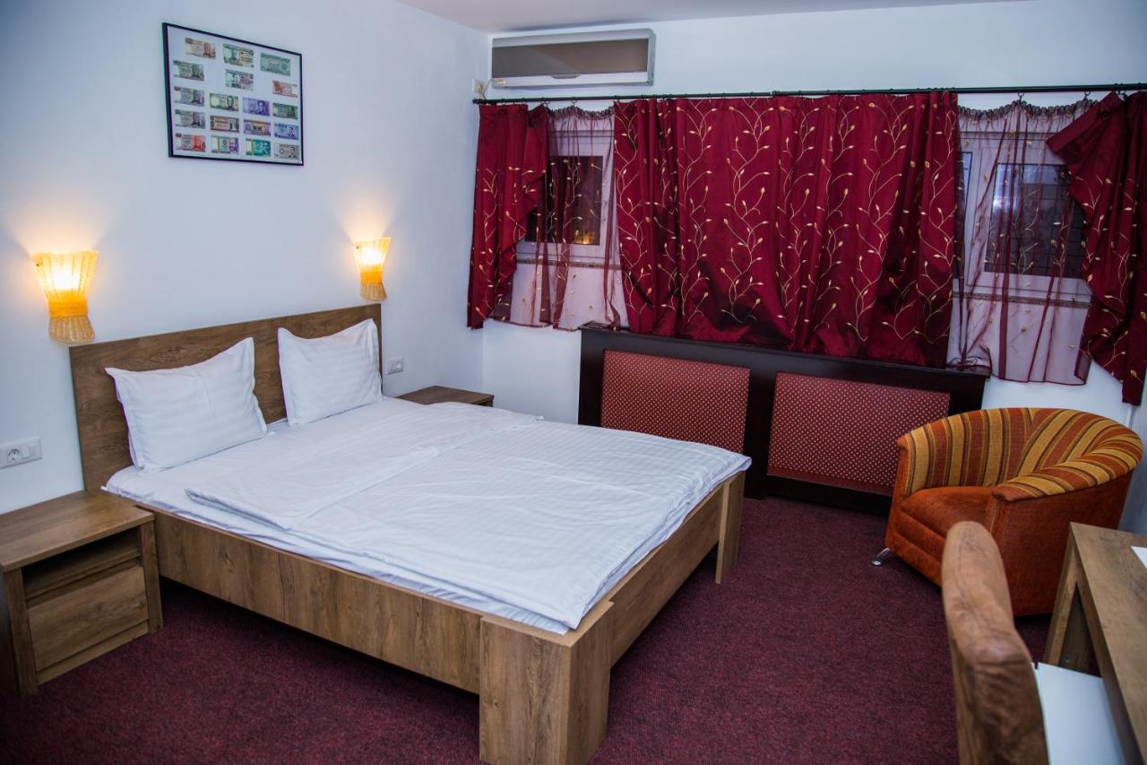 Motel Davios Targu Jiu Luaran gambar