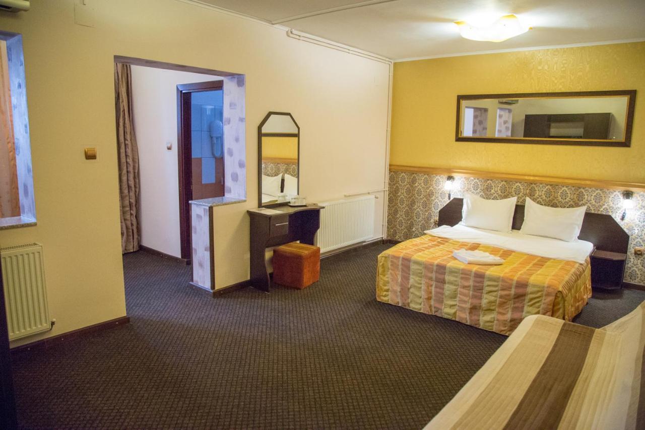 Motel Davios Targu Jiu Luaran gambar