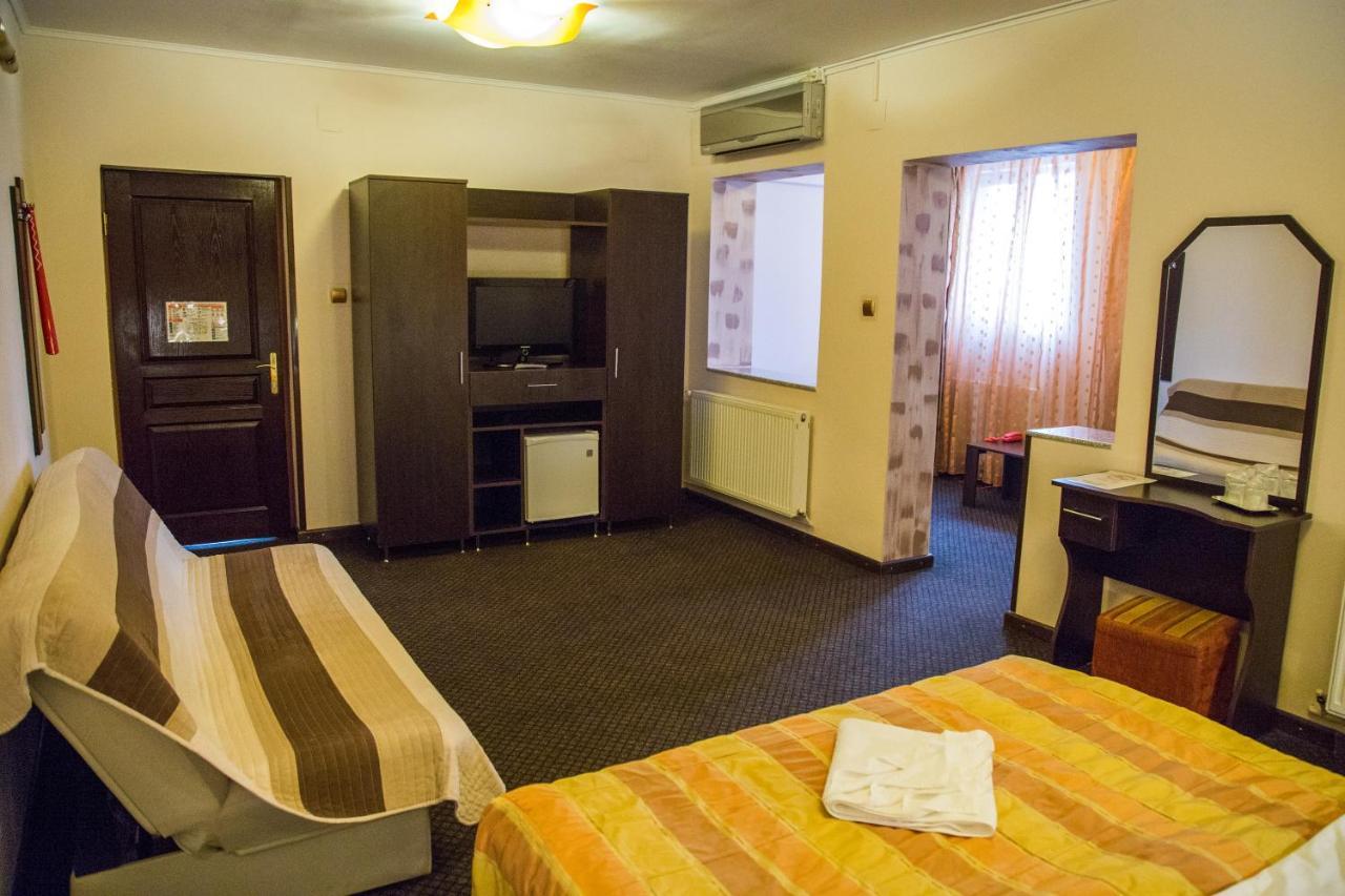 Motel Davios Targu Jiu Luaran gambar